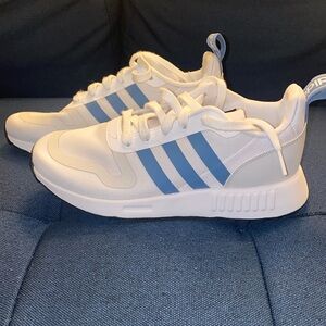 Adidas Boy Size 4